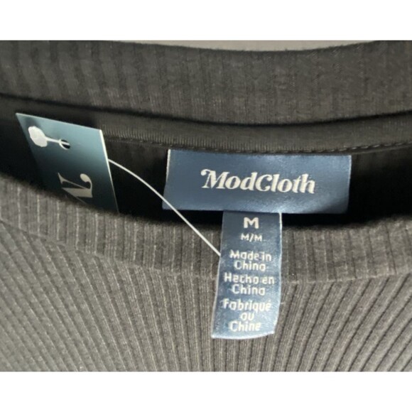NWT! Modcloth Top Womens M Black Ribbed Long Flare Sleeve Stretch Closet Staple - Picture 9 of 10